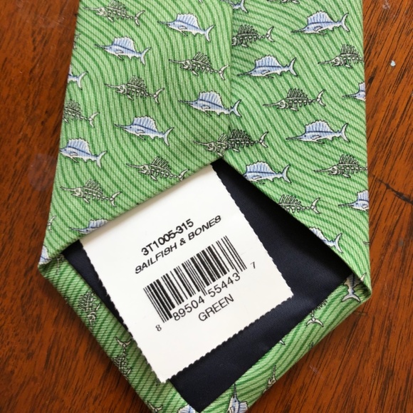 Vineyard Vines Boys Green Sailfish Bones Silk Tie - Picture 2 of 2